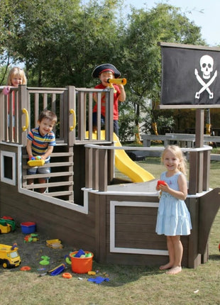 Dečija drvena penjalica Piratski brod sa toboganom i peskarnikom KINDER HOME – Za dvorište i baštu, 310×320×180 cm