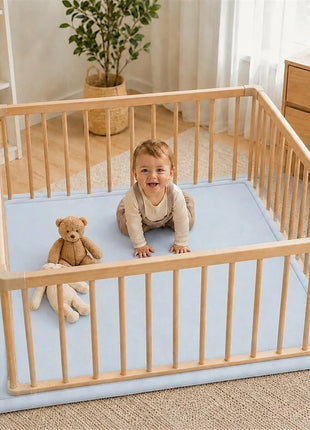 Dečiji tepih sa memorijskim efektom KINDER HOME LOLA, 150x200 cm, debljina 3,5 cm, baršunasto mekan vodootporni gornji sloj, memori pena, protivklizna podloga, plava