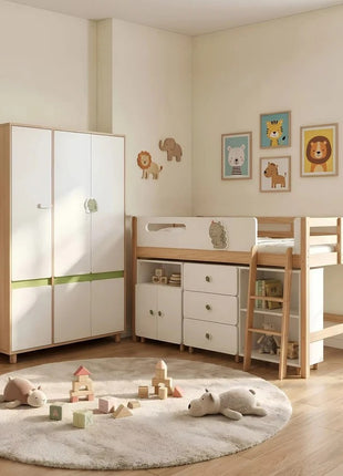 Dečiji ormar sa tri krila KINDER HOME DINO, sa policama, polugom za vešanje i 6 vrata, bela, zelena i boja prirodnog drveta