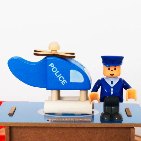 Dečiji drveni voz KINDER HOME, 88 delova, lokomotiva sa baterijom, 3+