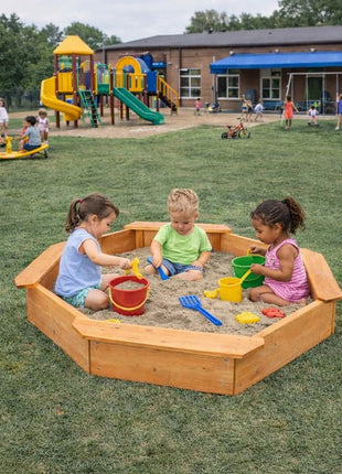 Dečiji drveni peskarnik KINDER HOME – model sa 8 strana i 4 sedišta, 134,5×134,5 cm