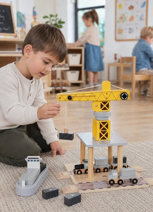 Dečiji drveni kran KINDER HOME, set sa vozom, kamionom i brodom