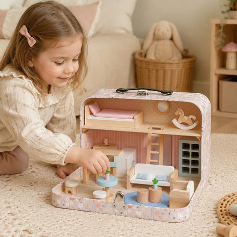 KINDER HOME Dečija drvena kućica sa koferom, prenosiva mini kućica za lutke sa nameštajem i dodacima, roze